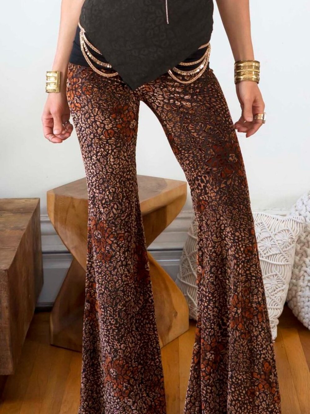 Temple Ro Burnout Velvet Bells - Picture 2 of 11